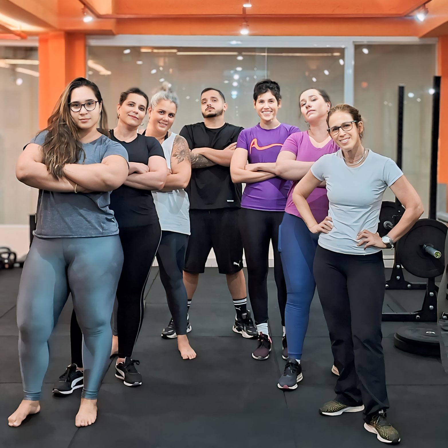 Grupo de alunos do Auge no espaço de treino